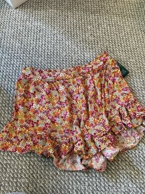 wild fable Floral Ruffle Shorts in Orange and Pink